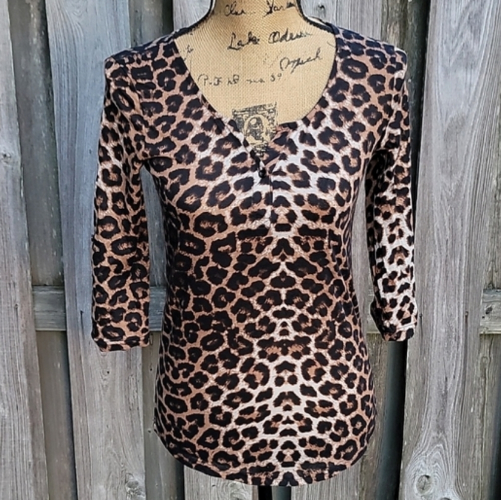Women's Rue21 Leopard Print Top